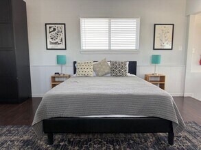 Building Photo - Humble Abode