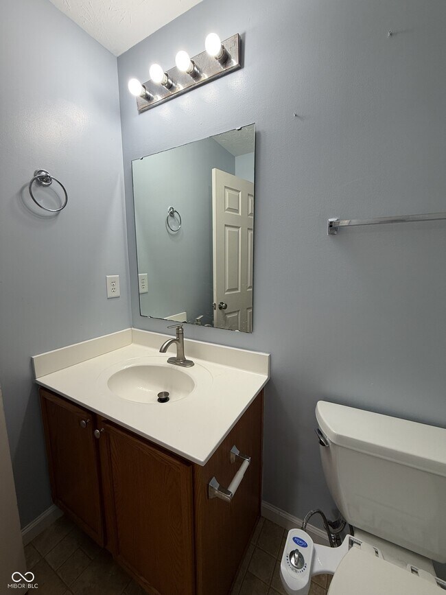 Building Photo - 4410 Viva Ln