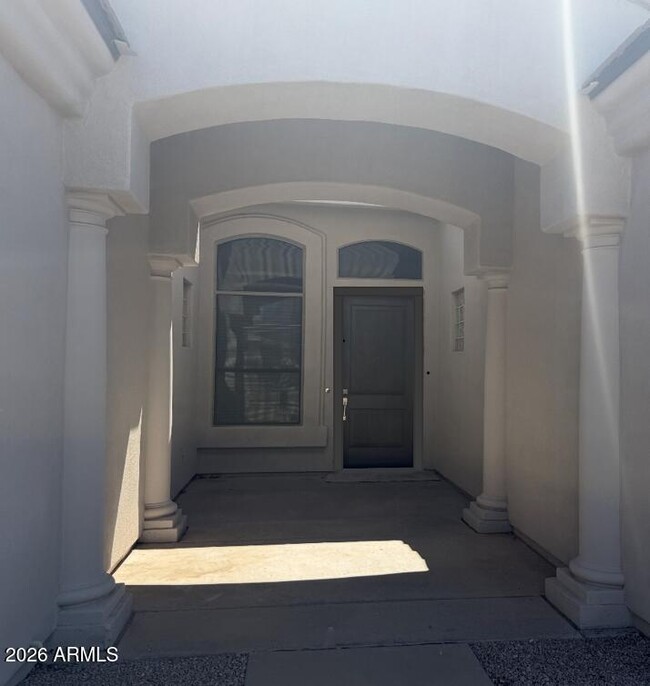 Building Photo - 2653 N Travis