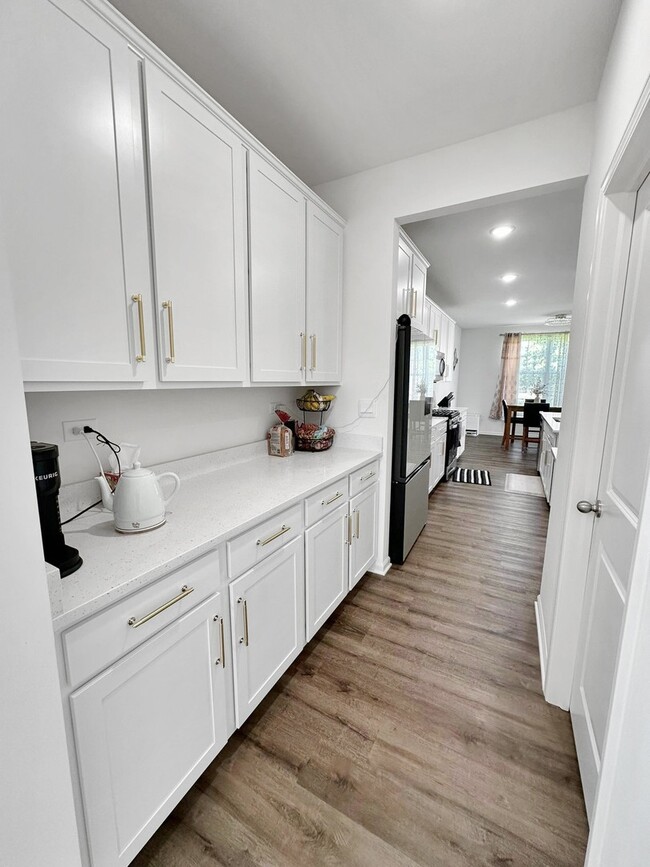 Building Photo - 765 Kentshire Cir