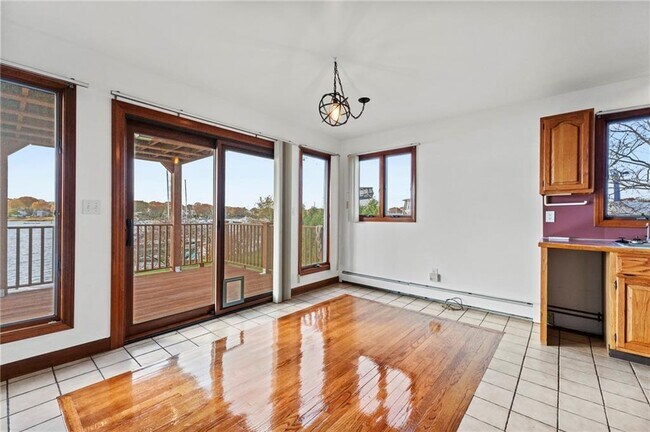 Building Photo - 1 Rodeo Dr