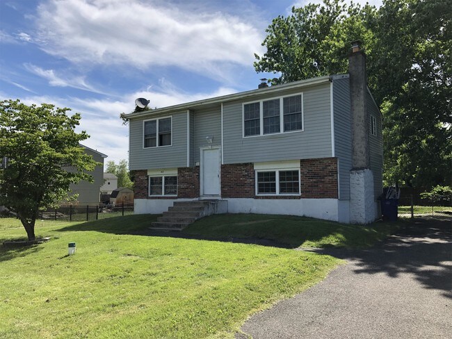 Primary Photo - 412 Cherokee Dr
