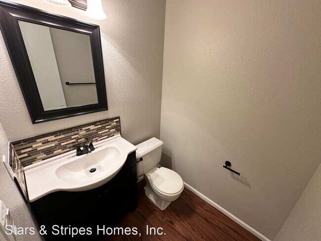 Building Photo - 4 br, 2.5 bath House - 19014 E. Prentice C...