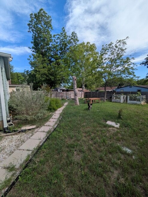 Building Photo - 4703 Oak Cliff Dr