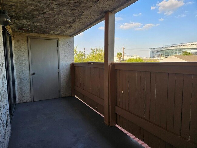 Building Photo - 8433 Hearth Dr