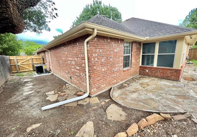 Building Photo - 621 Tulane Dr