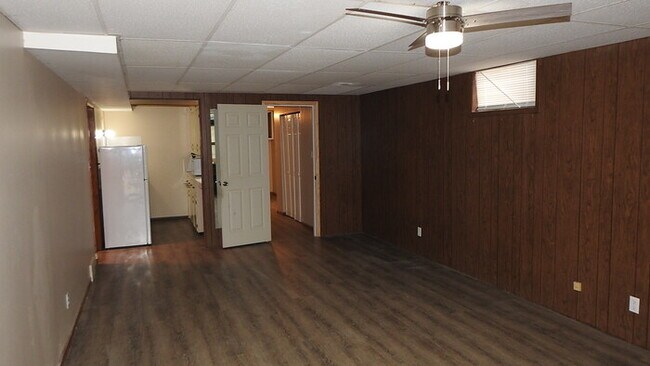 Building Photo - 1224 N Cottage Ave