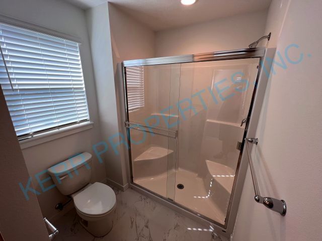 Building Photo - FREE RENT! Charming 3-Bed Home with 2.5 Baths in Serene Happy Valley – 1609 Sq Ft of Comfort!