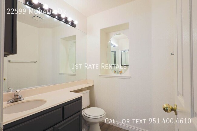 Building Photo - 22599 Moralia Dr