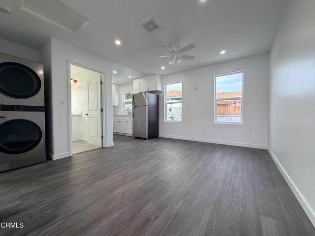 Building Photo - 945 S H St