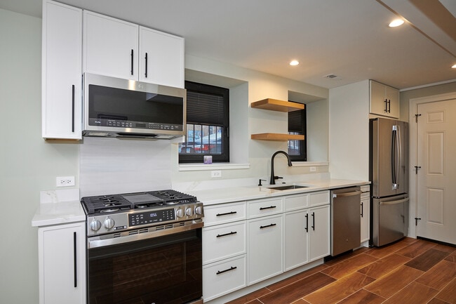 Building Photo - 5200 N Winthrop Ave