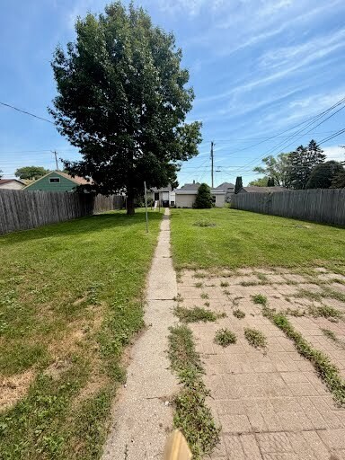 Backyard - 1619 S 14th St