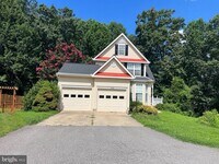 Building Photo - 6305 Thin Leaf Pl