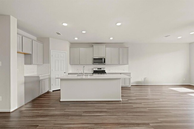 Building Photo - 2643 Westward Hl Dr