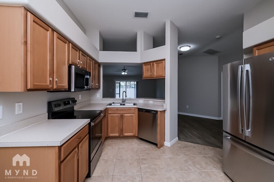 Building Photo - 8133 Alamosa Wood Ave