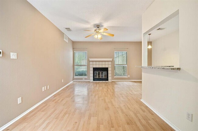 Building Photo - 2520 Quarry Rd