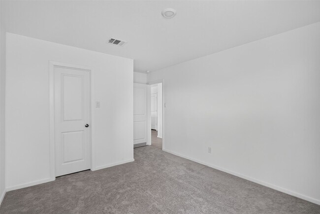 Building Photo - 3008 Calhoun Fls Dr