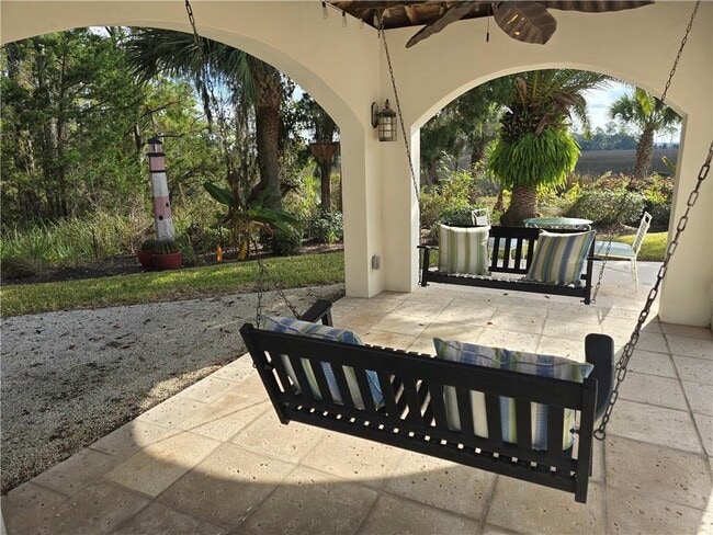 Building Photo - 205 Sutherland Dr