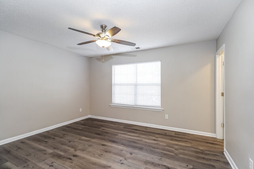 Building Photo - 11134 Gold Pan Rd