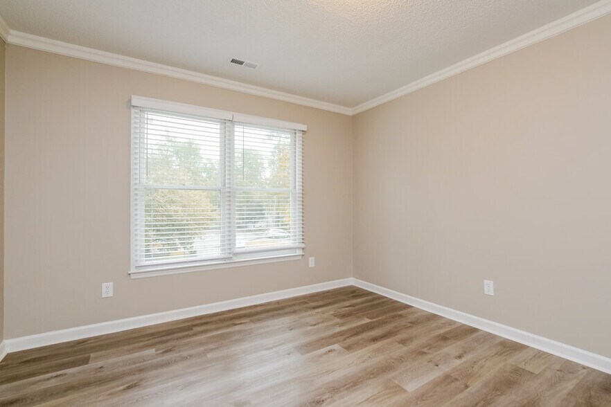 Building Photo - 919 Beddingfield Dr