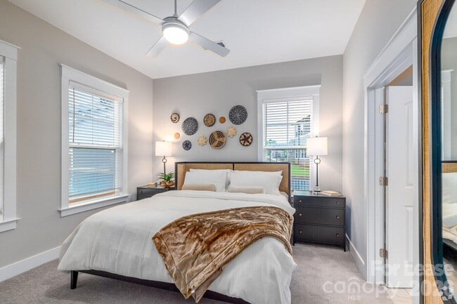 Building Photo - 1241 Columbia Cir