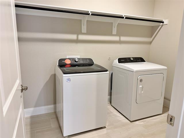 Building Photo - 769 Poppy Ln