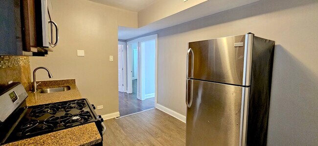 Building Photo - 3752 W Division St