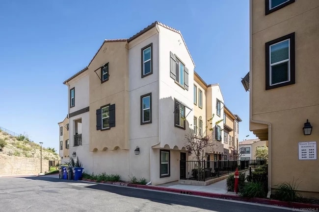Building Photo - 357 Mission Terrace Ave