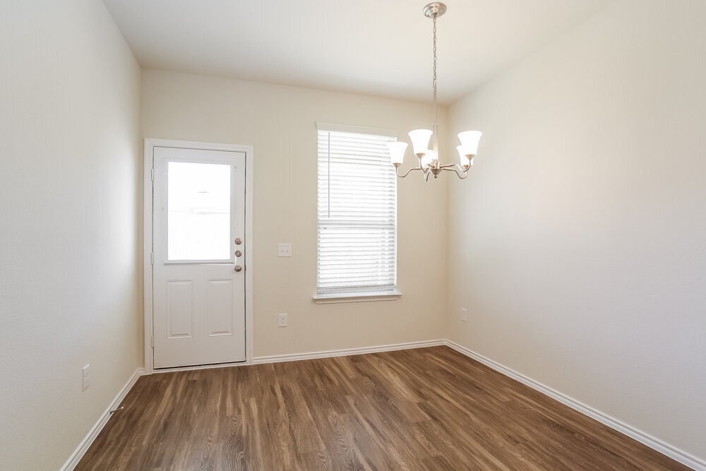 Building Photo - 14715 Sierra Garden Dr