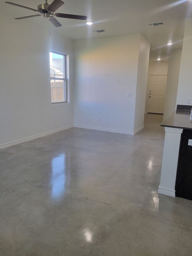 Building Photo - 2329 Zanoletti Ct