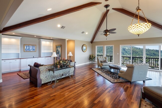 Building Photo - 1170 Kaumailuna Pl