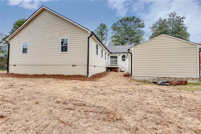 Building Photo - 2575 Barrylynn Dr