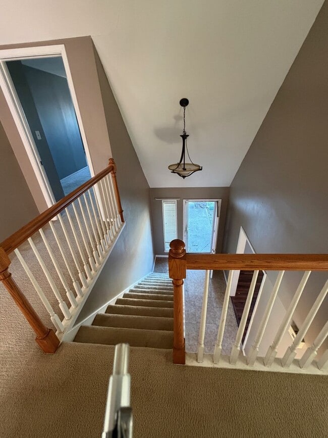 Building Photo - 2 story house for lease. Open floor plan in kitchen & living. Lots of storage. Large fenced backy...