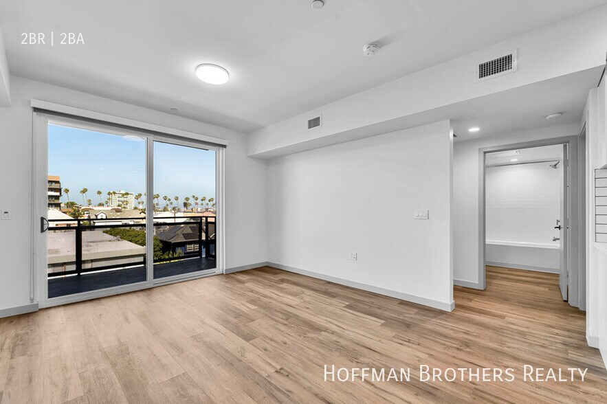 Building Photo - 1240 Magnolia Ave