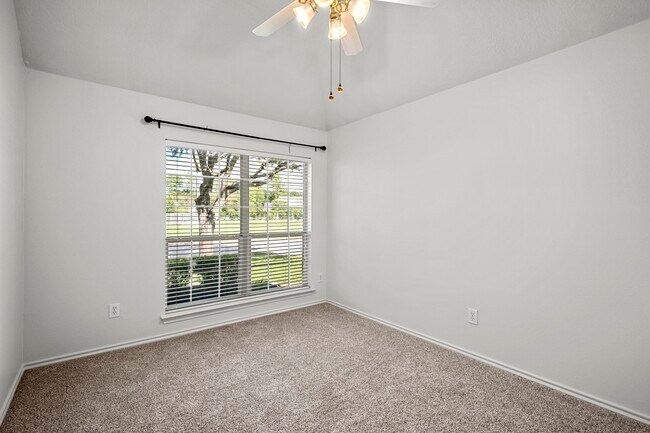 Building Photo - 9907 Brandywood Cir