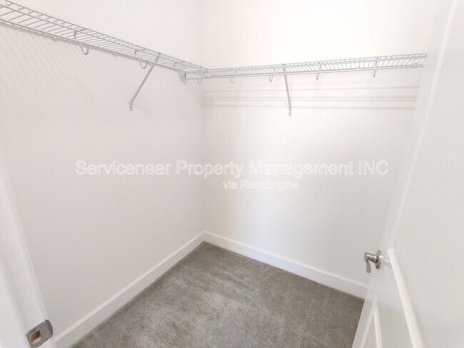 Building Photo - 32792 Tree of Life Ave