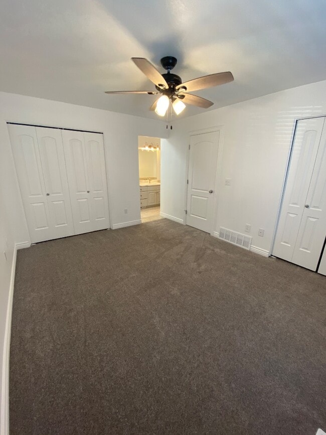 Building Photo - 13123 Pioneer Park Dr