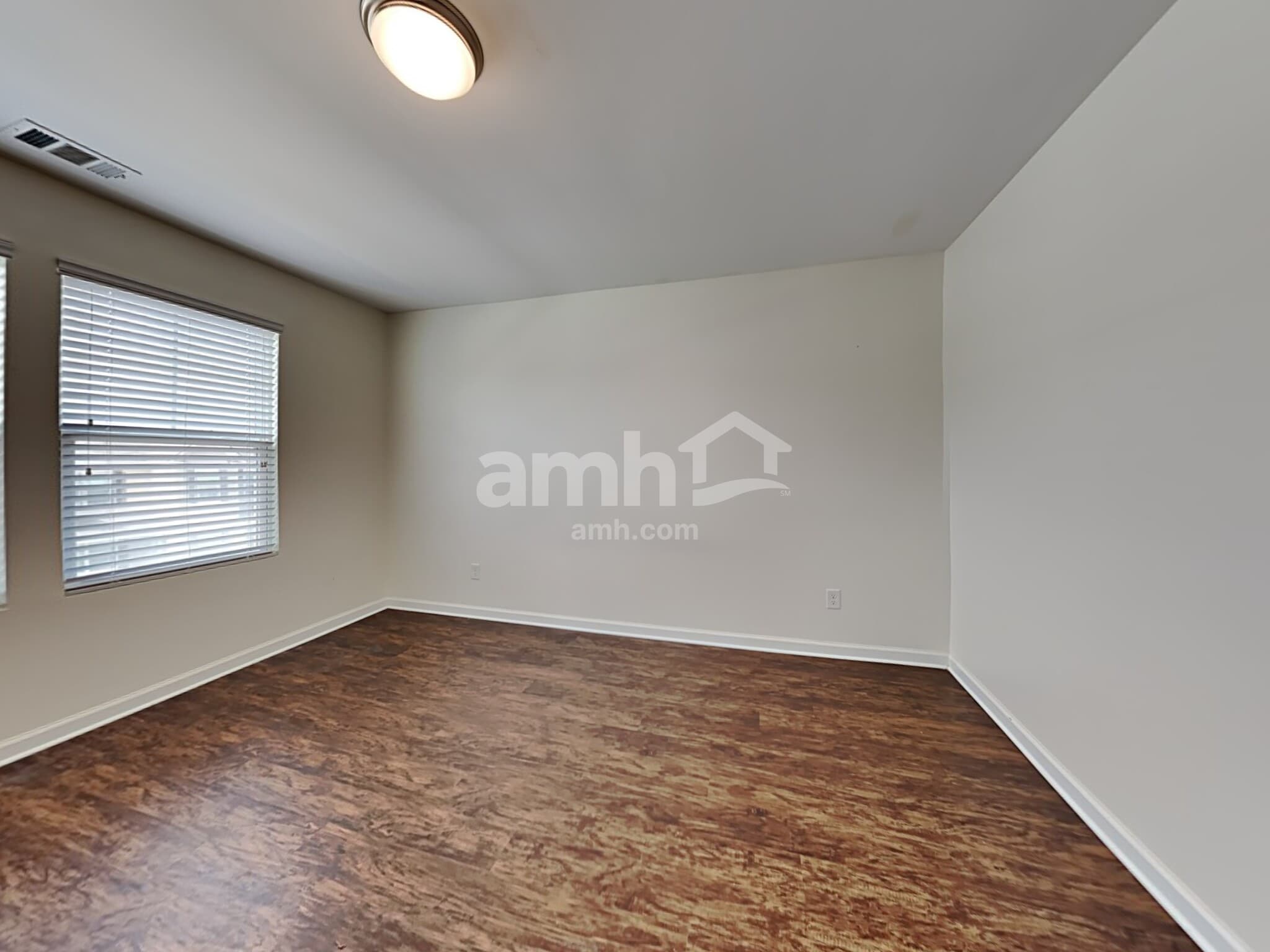 Building Photo - 13 Crabapple Cir