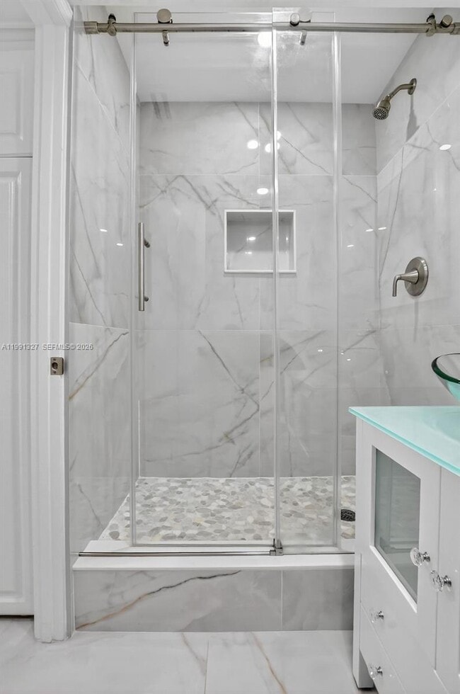 Building Photo - 7145 Promenade Dr