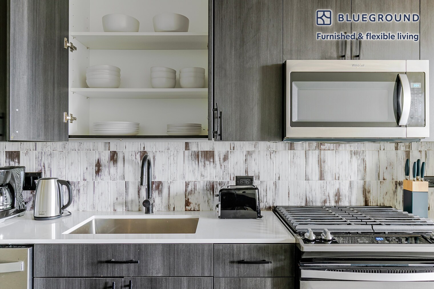 Building Photo - 180 N Ada St