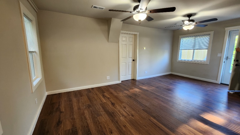 Building Photo - 41270 N Bayside Dr