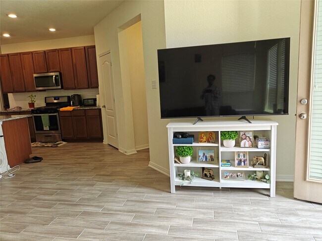 Building Photo - 1270 Glendora Dr