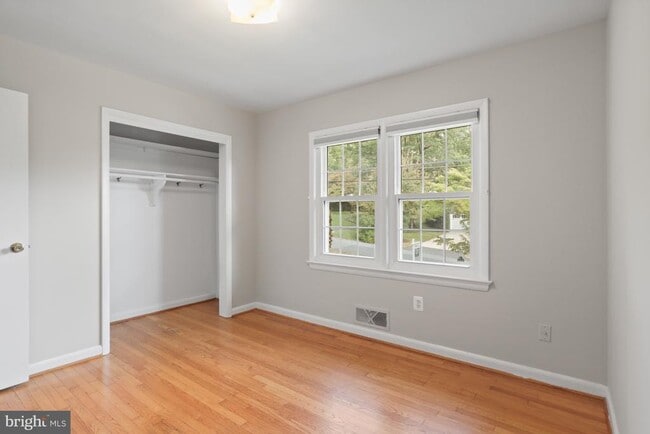 Building Photo - 6139 Tompkins Dr