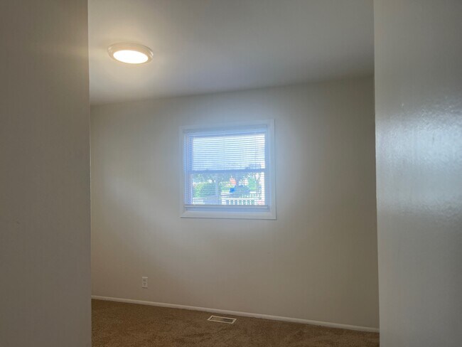 Building Photo - 47304 Jeffry