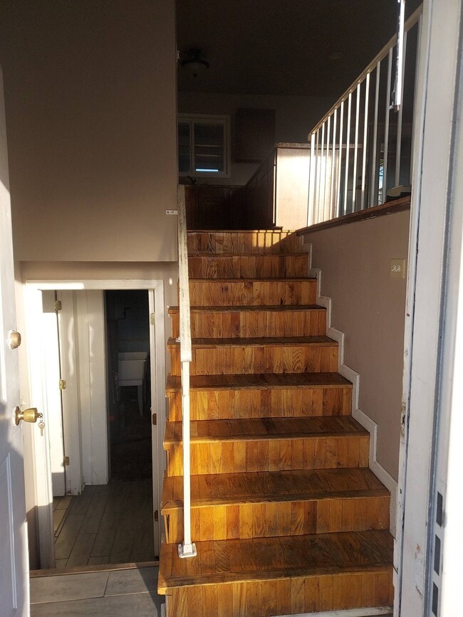 Building Photo - 4417 Arbutus Ln