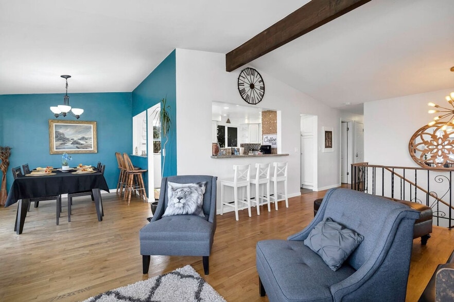 Building Photo - 9813 62nd Ave S