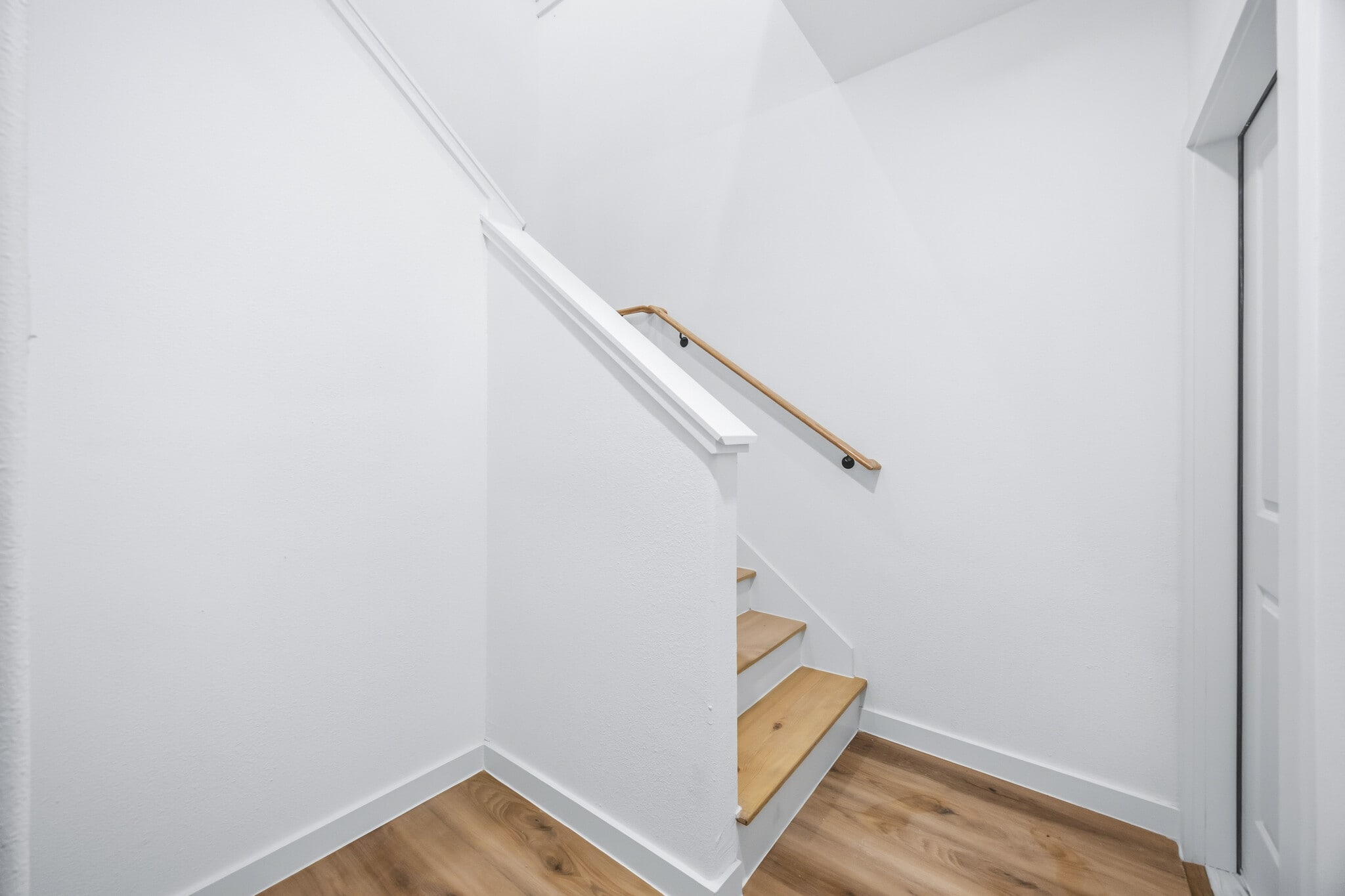 Building Photo - 9316 Sundown Dr