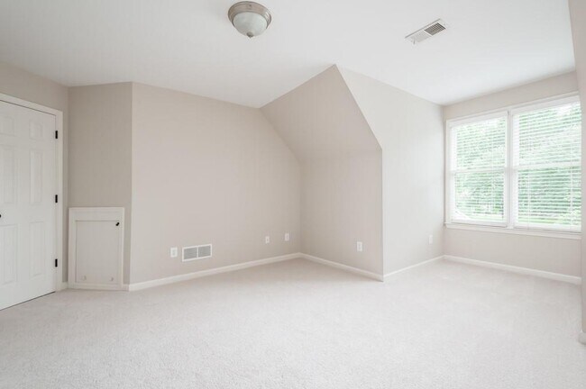 Building Photo - 6005 Oakbury Ln