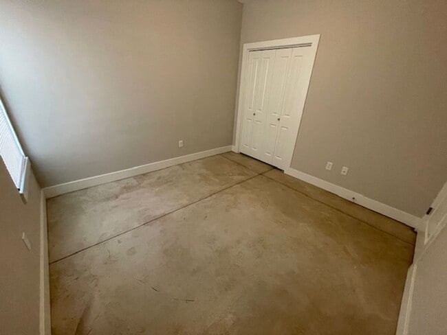 Building Photo - For Rent – Charming 3 Bed | 2 Bath Home wi...