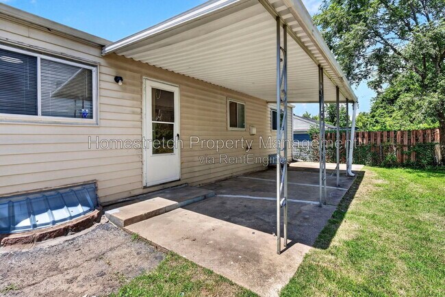 Building Photo - 5544 Sapphire Ave